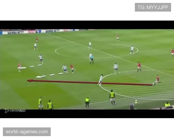 B费的高位压迫与防守投入强度分析